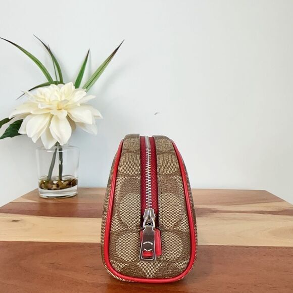 NWT Coach Dome Cosmetic Case In Signature Canvas‎ With Wild Strawberry - Picture 3 of 7